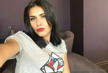 lindamisty porn model picture