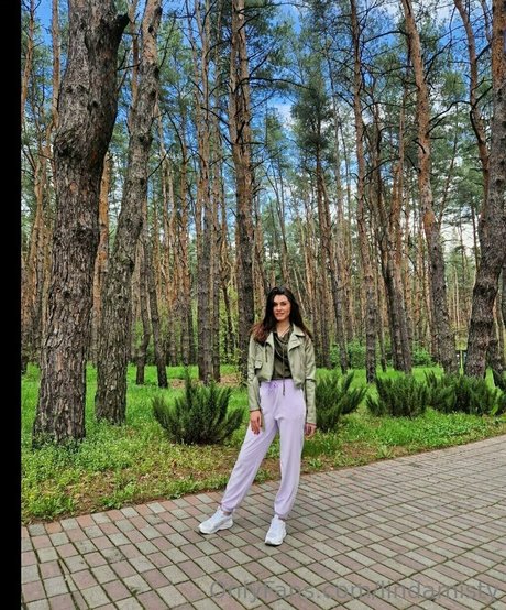 lindamisty naked pornstar gallery