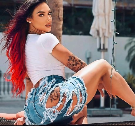 Kayla Rossi sexy star picture