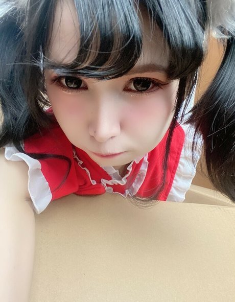 Joyce Poring pornographic model pics