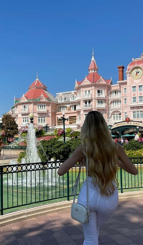 sophia ilysm top actress galleries