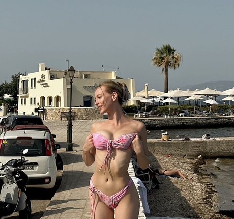 sophia ilysm model hot galleries