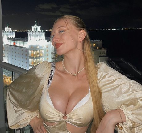 sophia ilysm perfect actress img