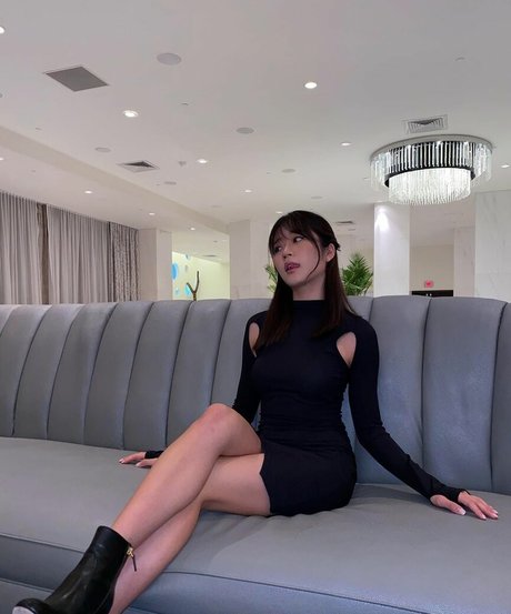 Evelyn Ha model porn photos