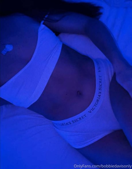 bobbiedavisonly model naked photos