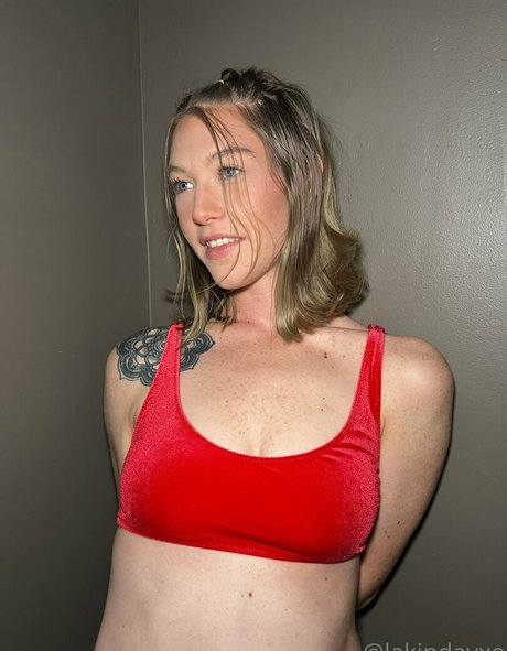 hairy legs onlyfans naked picture