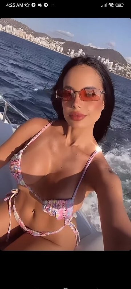 Mariell Andreina Rodriguez sexy model img