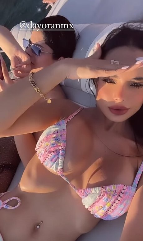 Mariell Andreina Rodriguez sexy model images