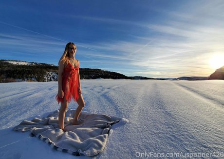 i love 420 model sexy image