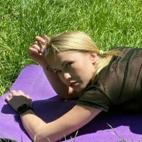 abellachaseq perfect model pictures