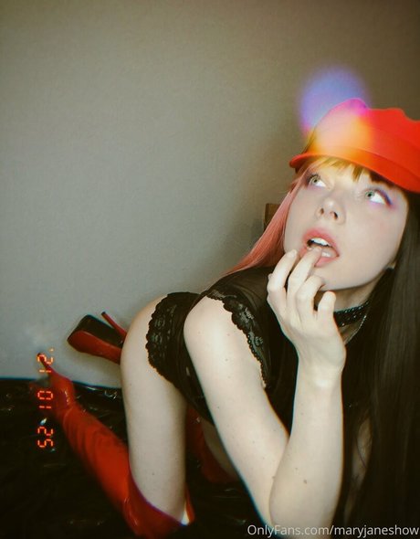 mommy onlyfans pornographic photos