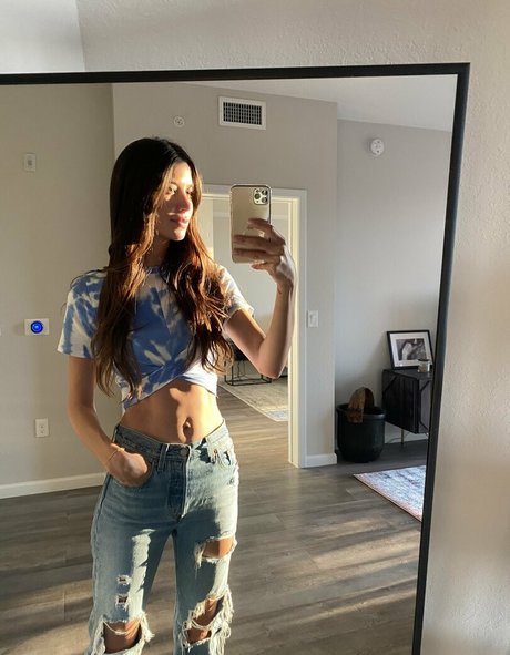 ScarlettSantt erotic pornstar gallery