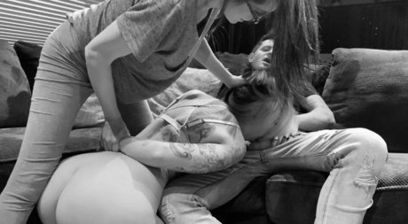 ydcbehindthelens art star pictures