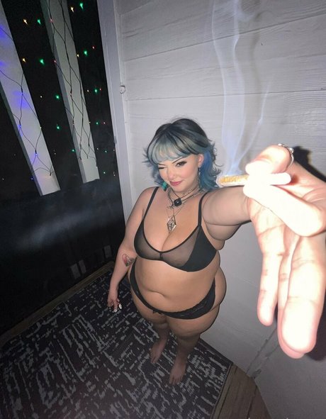 plantsimpp model pornographic image