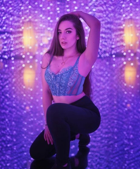 Miss Mikkaa exclusive pornstar photos