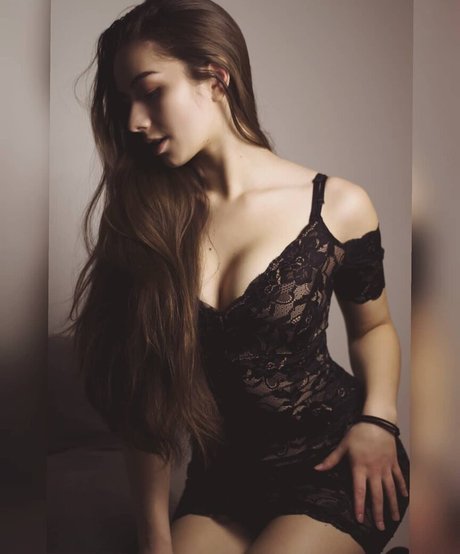 curvy amateur onlyfans top picture