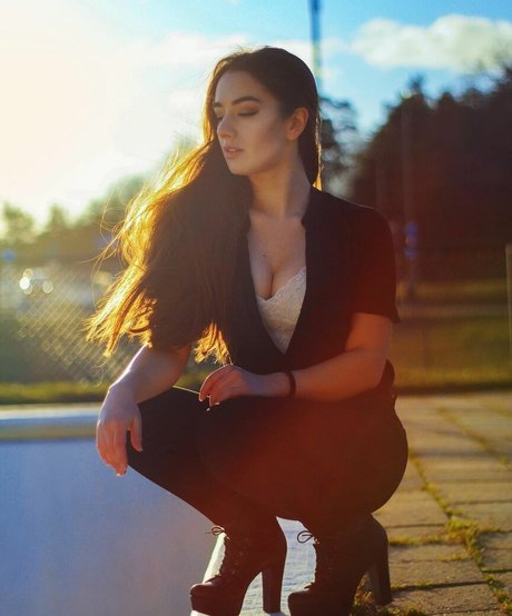 Miss Mikkaa model perfect gallery