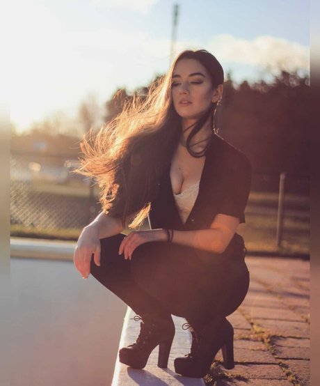 Miss Mikkaa actress photo