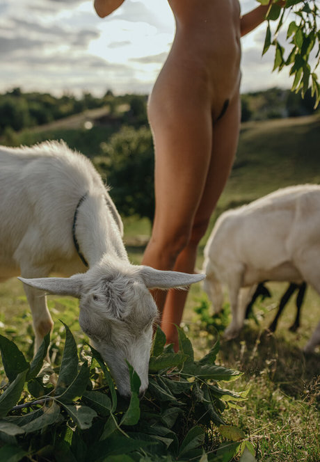 sexy selfie onlyfans free image