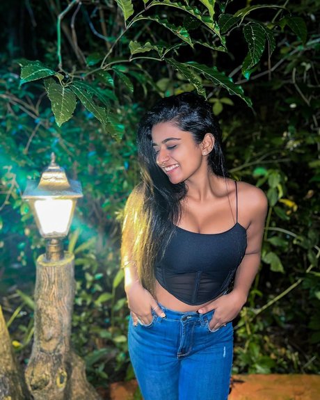 Suhana Khan high quality pornstar pictures