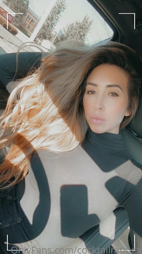 torgalore model erotic image