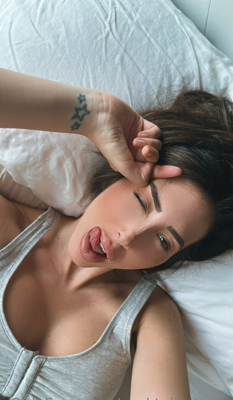 torgalore nudes model picture