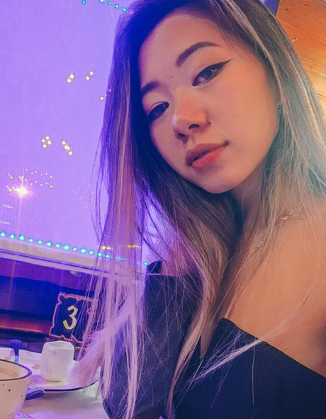 pregnant threesome onlyfans nudes pic