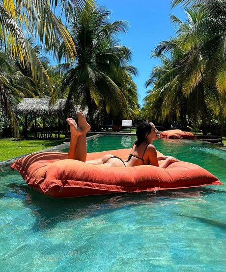 Gabi Melim nude actress image