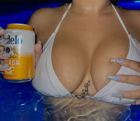 axhcaxh sexy pornstar picture