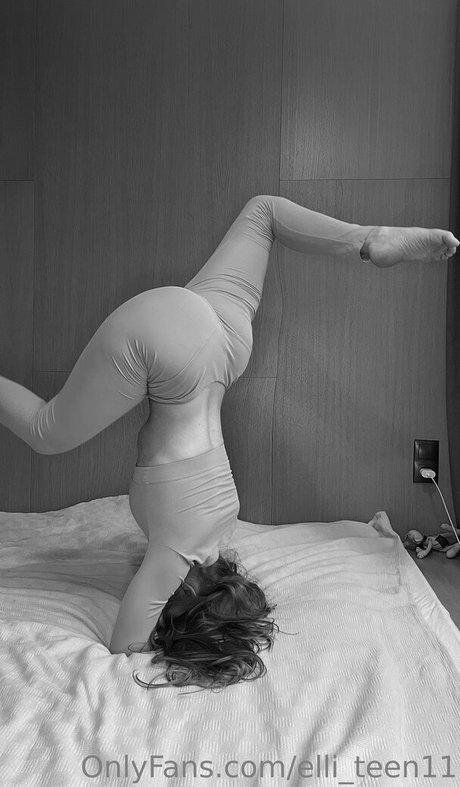 pretty elli pornographic star pictures