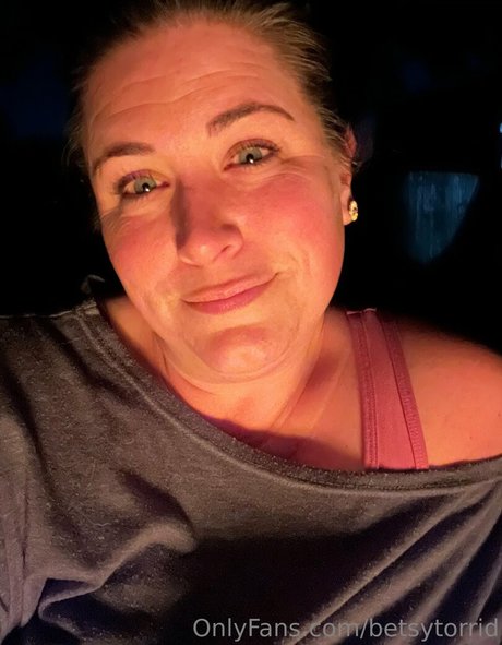 betsytorrid top star photos