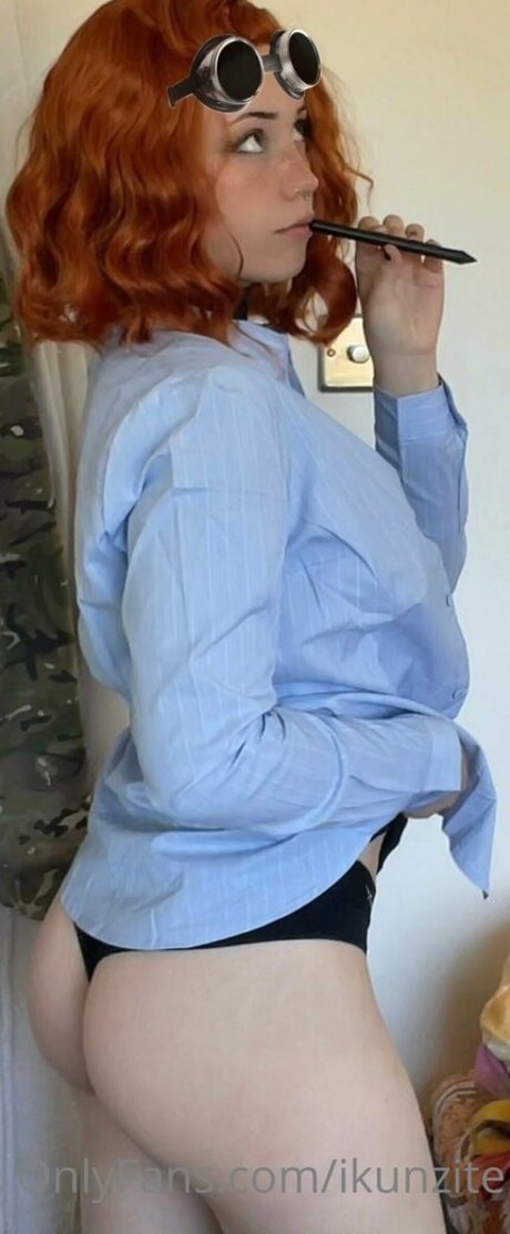 ikunzite nude model gallery