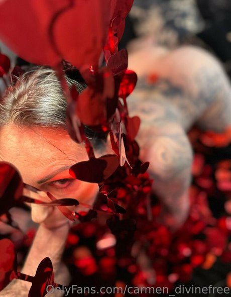 carmen divinefree model sex picture