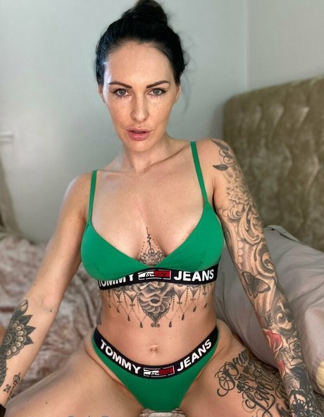 chubby milf onlyfans nude photos