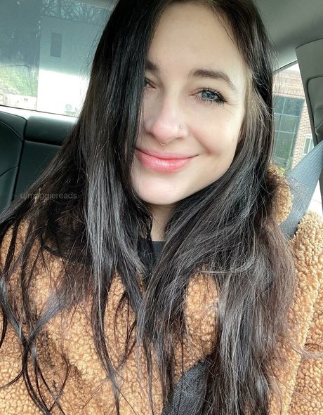 maggiereads pornstar nude image