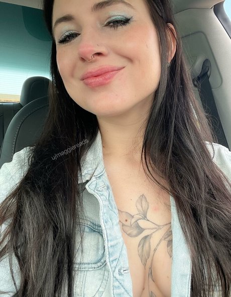 maggiereads top model picture