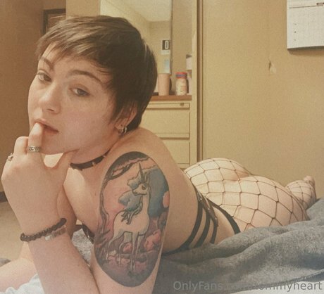 tommyheart nudes model img