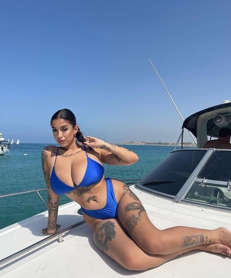 curvy lingerie onlyfans hot pictures