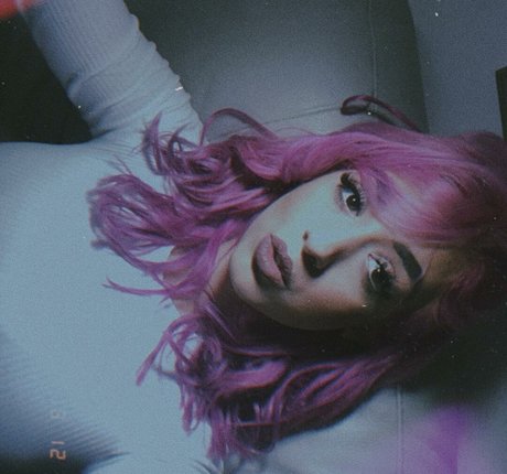 May Bakshi art model pics