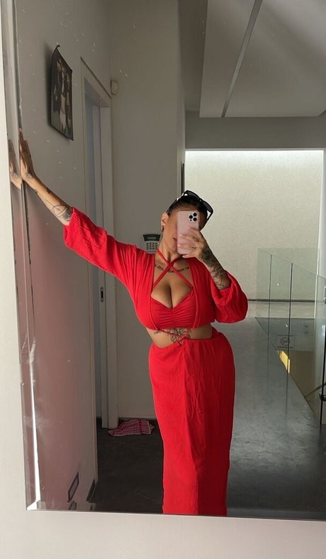 May Bakshi model exclusive pictures