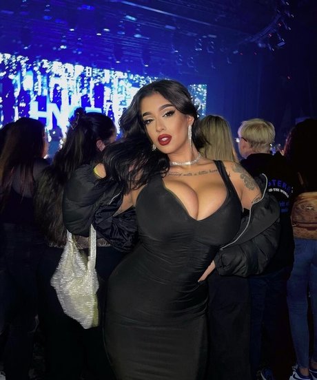 big tits mom onlyfans naked img