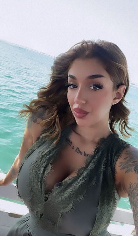 thick latina milf onlyfans hot porn picture