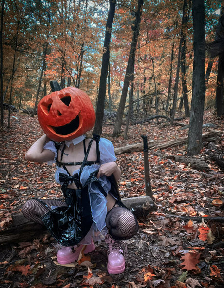 shegavemefree model hot gallery