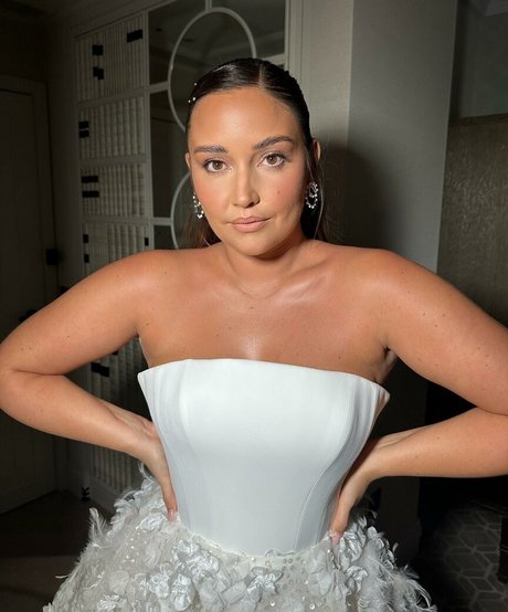 Jacqueline Jossa model photo