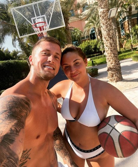 Jacqueline Jossa star hot pictures