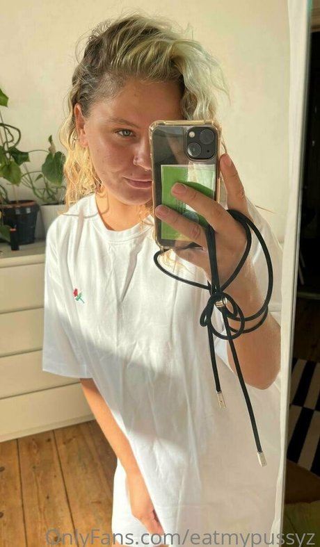 lovelyrachel2000 pornstar nudes image