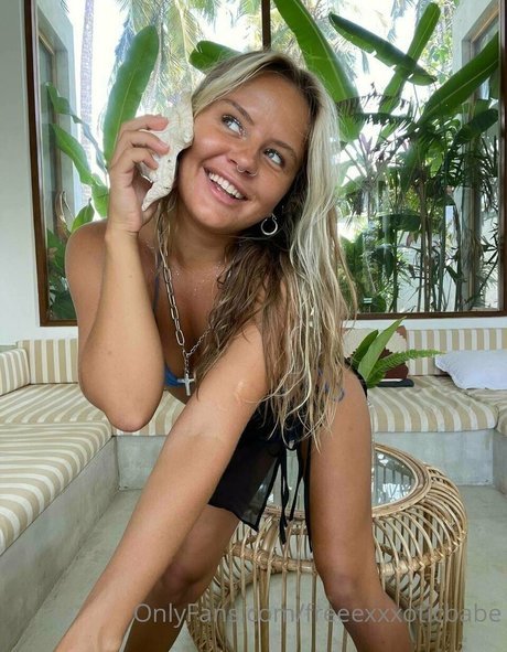 lovelyrachel2000 pretty pornstar pic