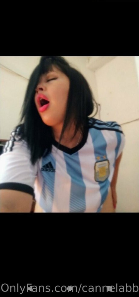 Cannelabb naked actress images