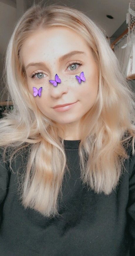 lesbian massage onlyfans art naked pictures