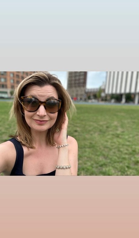 Sesskasays model best picture